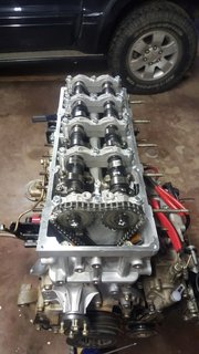 20151009_182006 (Medium).jpg (136.21 KiB) Viewed 2285 times Cam sprockets on - note inverse thread bolts.