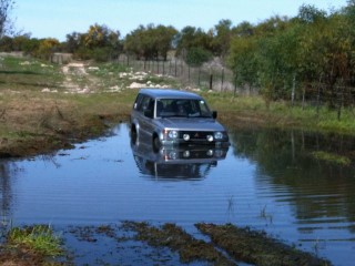 IMG_0946.JPG (129.13 KiB) Viewed 4841 times Stuck in the mud!