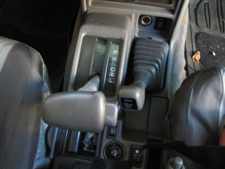 Pajero Gear Lever 457.jpg