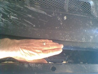 There is a handswidth gap for cooling air to &quot;leak&quot; out