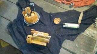Fuel pump &amp; filter assembly