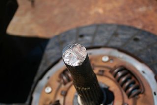 gen1 pajero gearbox input shaft failure 001 (Large).JPG